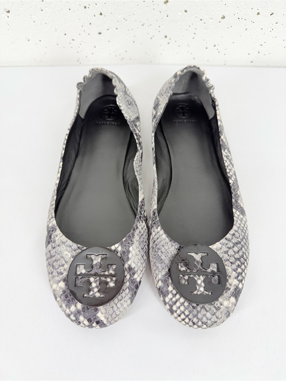 Tory Burch Women’s Size 11 Minnie Travel Black Gray Snake Print Ballet Flats